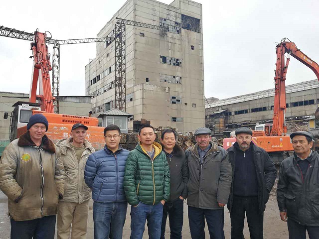抓鋼機(jī).jpg