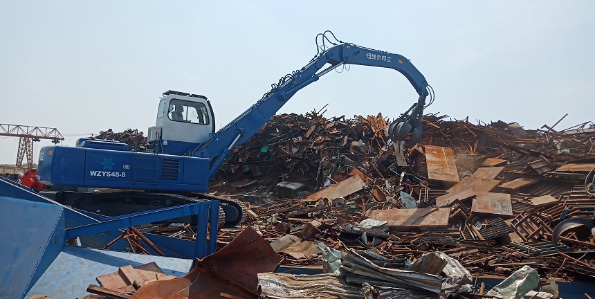 雙動力抓鋼機(jī)