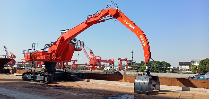 電動(dòng)貝殼抓斗抓料機(jī).jpg